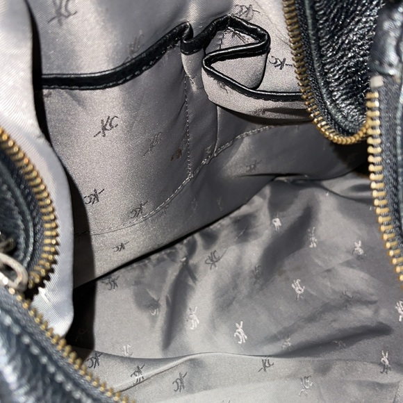 SOLD - KENNETH COLE | NO SLOUCH LEATHER SHOULDER BAG - Picture 7 of 8